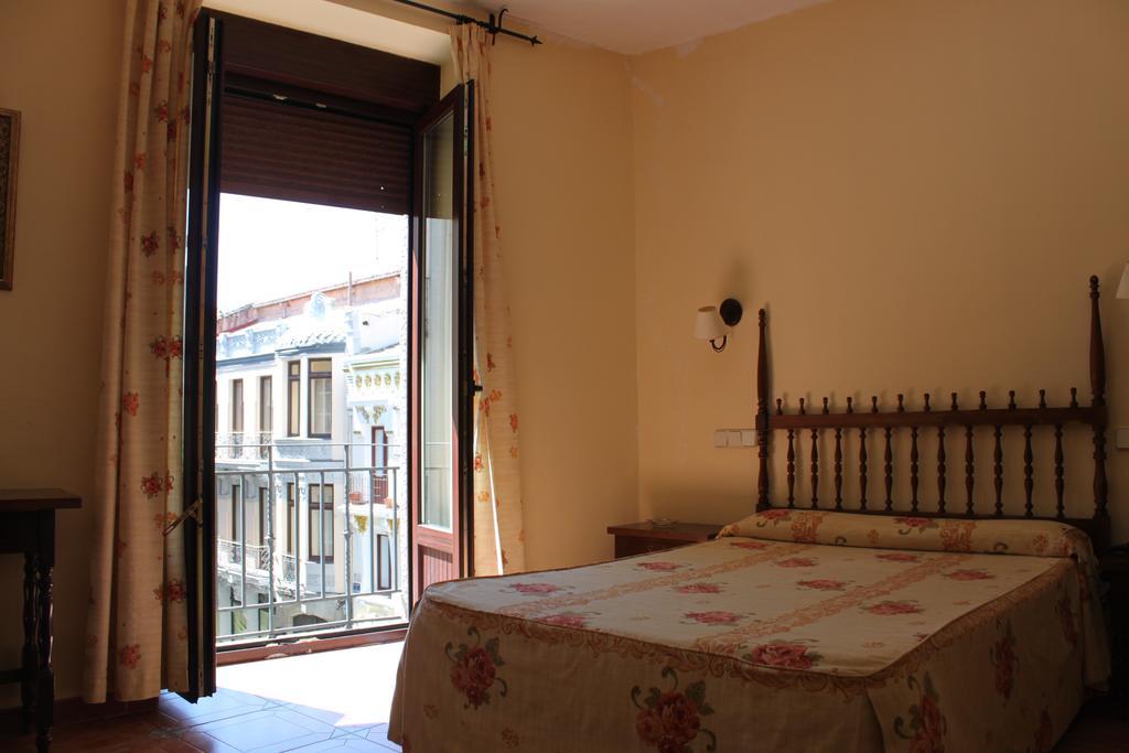Hotel Rey Nino Ávila Buitenkant foto
